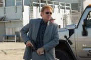 An der Lagerhalle am Hafen angekommen, bereitet sich Horatio (David Caruso) darauf vor, auf den fl&uuml;chtigen M&ouml;rder zu treffen.