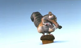 Eigentlich m&ouml;chte Scrat doch nur in Ruhe seine Nuss genie&szlig;en, doch er hat kein Gl&uuml;ck. St&auml;ndig passiert ihm ein Fauxpas nach dem anderen und immer verliert er dabei seine geliebte Nuss ...