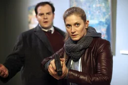 Thomas Mraz (Orth), Magdalena Kronschl&auml;ger (Jukic).