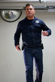 Nick (George Eads) calls for backup when he and Ray suspect the 'Dr. Jekyll' serial killer may be hiding out in a hospital where they are (CSI: CRIME SCENE INVESTIGATION). Nick (George Eads) calls for backup when he and Ray suspect the 'Dr. Jekyll' serial killer may be hiding out in a hospital where they are (CSI: CRIME SCENE INVESTIGATION).
