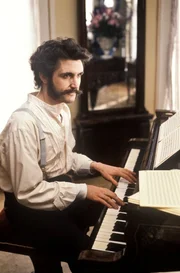 Stephen McGann (Johann ‚Schani‘ Strauß).