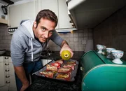 SRF bi de Lüt - Männerküche, Folge 5, Elias Bartlome SRF bi de Lüt - Männerküche, Folge 5, Elias Bartlome