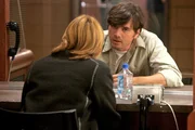 Olivia (Mariska Hargitay) besucht den Reporter Jackson Zane (Matthew Settle) im Gefängnis.