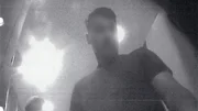 Mit Hilfe dieses Fotos, das an einem Geldautomaten gemacht wurde, konnte einer der Räuber vom Treptower Park identifiziert werden. Mit Hilfe dieses Fotos, das an einem Geldautomaten gemacht wurde, konnte einer der Räuber vom Treptower Park identifiziert werden.