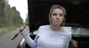 Crystal (Betty Gilpin)    +++ Die Verwendung des sendungsbezogenen Materials ist nur mit dem Hinweis und Verlinkung auf RTL+ gestattet. +++; Crystal (Betty Gilpin)    +++ Die Verwendung des sendungsbezogenen Materials ist nur mit dem Hinweis und Verlinkung auf RTL+ gestattet. +++