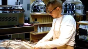 Der junge Koch aus dem Restaurant Choko Ona in Espelette hat schon einen ersten Michelin-Stern bekommen. Der junge Koch aus dem Restaurant Choko Ona in Espelette hat schon einen ersten Michelin-Stern bekommen.