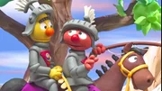 Ernie und Bert haben als Ritter die ehrenwerte Aufgabe, Prinzessin Quietsche-Entchen zu retten, die in einem Turm gefangen und von einem feuerspeienden Drachen bewacht wird. Ernie und Bert haben als Ritter die ehrenwerte Aufgabe, Prinzessin Quietsche-Entchen zu retten, die in einem Turm gefangen und von einem feuerspeienden Drachen bewacht wird.