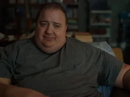 Charlie (Brendan Fraser).