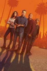 (v.li.): Special Agent Kensi Blye (Daniela Ruah), Special Agent G. Callen (Chris O'Donnell), Special Agent Sam Hanna (LL Cool J), Marty Deeks (Eric Christian Olsen)