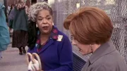 Tess (Della Reese), Lillian Bennett (Carol Burnett) (v.l.) Tess (Della Reese), Lillian Bennett (Carol Burnett) (v.l.)