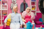Was macht eigentlich Barbie (Maren Kroymann)? Ist die überhaupt noch mit Ken (Götz Otto) zusammen? Das klärt die elfte Folge der Sketch-Comedy "Kroymann" von Radio Bremen, SWR, NDR und WDR. Was macht eigentlich Barbie (Maren Kroymann)? Ist die überhaupt noch mit Ken (Götz Otto) zusammen? Das klärt die elfte Folge der Sketch-Comedy "Kroymann" von Radio Bremen, SWR, NDR und WDR.
