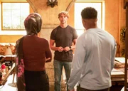 (v.li.): Medalion Rahimi (Special Agent Fatima Namazi), Eric Christian Olsen (Investigator Martin ‚Marty‘ Deeks), Caleb Castille (Special Agent Devin Roundtree).