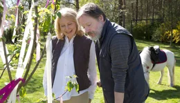 Philipps Eltern Hella (Maren Kroymann) und Ulf (Michael Wittenborn) w&uuml;nschen sich ein Enkelkind.