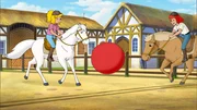 Bibi (l.) und Tina (r.) spielen Fußball mit den Pferden. Damit wollen sie die Jury überraschen. Bibi (l.) und Tina (r.) spielen Fußball mit den Pferden. Damit wollen sie die Jury überraschen.