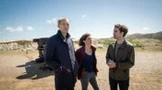 Carl Sievers (Peter Heinrich Brix, l.), Hinnerk Feldmann (Oliver Wnuk, r.) und Ina Behrendsen (Julia Brendler) ermitteln im Mordfall einer toten Hebamme auf Sylt. Carl Sievers (Peter Heinrich Brix, l.), Hinnerk Feldmann (Oliver Wnuk, r.) und Ina Behrendsen (Julia Brendler) ermitteln im Mordfall einer toten Hebamme auf Sylt.
