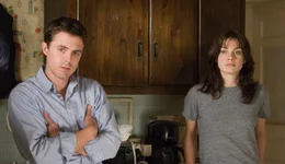 Die vierj&auml;hrige Amanda verschwindet spurlos. Nach drei Tagen ohne Nachricht heuern ihr Onkel und ihre Tante die Privatdetektive Patrick (Casey Affleck, l.) und Angela (Michelle Monaghan, r.) an ...