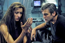 Kulturmontag: 'art.film': "Solaris". Im Bild: Natascha McElhone (Rheya), George Clooney (Chris Kelvin).
