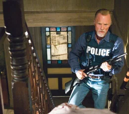 Remy Bressant (Ed Harris)