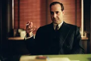 Frank Nitti (Stanley Tucci), ber&uuml;chtigter Mafioso und Partner von Al Capone, gibt Michael einen entscheidenden Hinweis ...