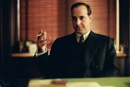 Frank Nitti (Stanley Tucci), ber&uuml;chtigter Mafioso und Partner von Al Capone, gibt Michael einen entscheidenden Hinweis ...