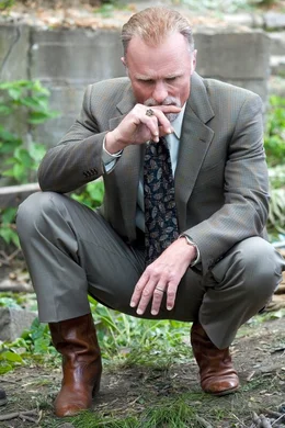 Remy Bressant (Ed Harris)