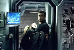 Kulturmontag: 'art.film': "Solaris". Im Bild: Natascha McElhone (Rheya), George Clooney (Chris Kelvin).