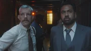 Patrick Read (Russell Tovey, l.); Mac Marzara (Kal Penn, r.)