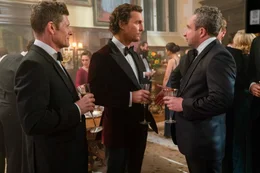 (v.li.): Lord Snowball (George Asprey), Mickey Pearson (Matthew McConaughey), Big Dave (Eddie Marsan).