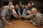Erik Bard (l.), Thomas Winterton (m.), Jim Royston (4.v.r.), Travis Taylor (3.v.r.), Bryant 'Dragon' Arnold (r.)