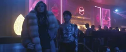 Ramona (Jennifer Lopez, l.); Destiny (Constance Wu, r.)