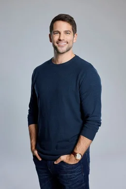 Grady Beck (Brant Daugherty) begleitet Prinzessin Amelia als ihr Leibw&auml;chter auf ihrem Roadtrip durch Amerika. W&auml;hrend dieser Reise kommen sich die beiden n&auml;her...