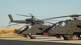 Von der Montage bis zur &Uuml;berf&uuml;hrung zum ersten Einsatz wird die Entstehung eines Apache Guardian mit der Kamera begleitet.