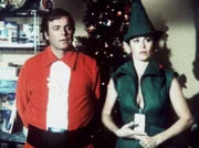 Jonathan (Robert Wagner, l.) und Jennifer Hart (Stefanie Powers, r.) stehen den Drahtziehern der Industriespionage gegenüber, die natürlich alles daransetzen, die beiden dauerhaft verschwinden zu lassen ...