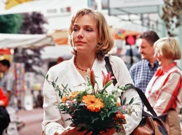 Noch ahnt Friederike (Aglaia Szyszkowitz) nichts vom "t&ouml;dlichen" Schicksal ihres Gatten.