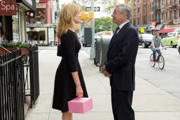 L-R: Fiona (Rene Russo), Ben Whittaker (Robert De Niro).