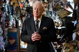 Arthur Tressler (Michael Caine)