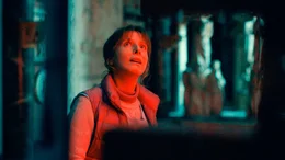 Neben ihrer Arbeit geht Maria (Karin Viard) noch einer anderen Leidenschaft nach: Sie schreibt Gedichte, die sie mit niemandem teilt.