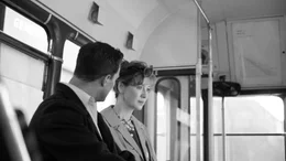 l-r: Pa (Jamie Dornan), Ma (Caitriona Balfe)