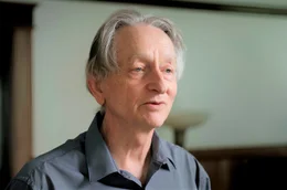 Der britische Informatiker Geoffrey Hinton gilt als Geburtshelfer der k&uuml;nstlichen Intelligenz. Er bef&uuml;rchtet heute, dass KI au&szlig;er Kontrolle geraten k&ouml;nnte.