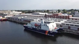 Die Borkum ist der gr&ouml;&szlig;te Zollkreuzer der Kontrolleinheit See des Deutschen Zolls. Er ist 49 Meter lang und knapp 20 Meter breit.