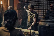 Iwan Rheon als Tenax