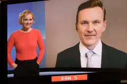 F&uuml;r den Test des KI-Politikers trifft Caren Miosga auf den Avatar Maximilian Weber. Weiteres Bildmaterial finden Sie unter www.br-foto.de.
