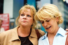 Marianne Mendt (Stefanie W&ouml;rmann), Gisela Schneeberger (Sophie Kurtz).