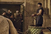 (l-r) Gonçalo Almeida als Elia, Pepe Barroso als Fonsoa, Eneko Sagardoy als Andria, Dimitri Leonidas als Scorpus.