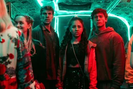L-R: Baumi (Andreas Helgi Schmid), Klara (Samirah Breuer), Noah (Emilio Sakraya)