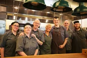 Amazing Hotels – Fogo Island Inn, Kanada Monica Galetti mit der Küchenmannschaft des Fogo Inn