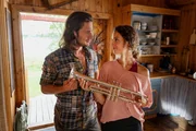 Catrine (Nadine Menz) ist überrascht, dass Pelle (Stefan Gorski) Trompete spielt. Seine Trompete hat ihr Großvater, ein renommierter Trompetenbauer, hergestellt.