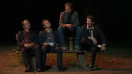 V. li. n. re.: Martin (Mads Mikkelsen), Peter (Lars Ranthe), Nikolaj (Magnus Millang) und Tommy (Thomas Bo Larsen) sind konstant berauscht.