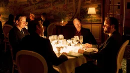 Martin (Mads Mikkelsen, 2. v. re.), Tommy (Thomas Bo Larsen, li.), Nikolaj (Magnus Millang, re.) und Peter (Lars Ranthe, 2. v. li.) fassen einen ungew&ouml;hnlichen Plan.