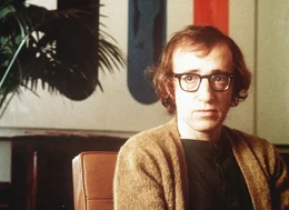 Woody Allen als der linkische, von Selbstzweifeln geplagte Filmkritiker Allan Felix, dessen ganze Leidenschaft dem Kino gilt.